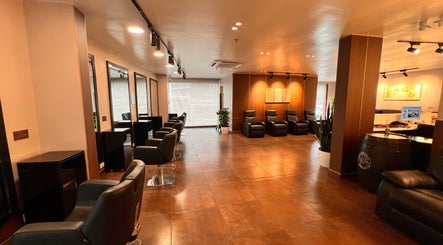 Ambari Salon