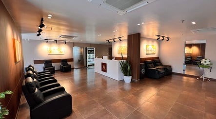Ambari Salon image 2