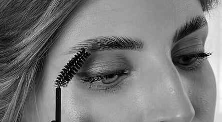 Art.Istrybrows