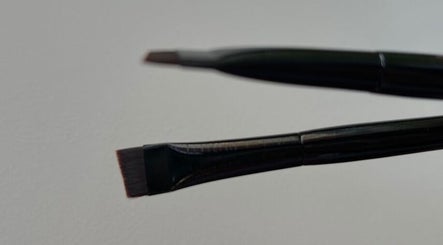 Art.Istrybrows image 2