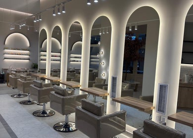 Interior moderno de Cloud Nine - Beauty Salon & Spa en Guatemala City, Guatemala Department, GT.