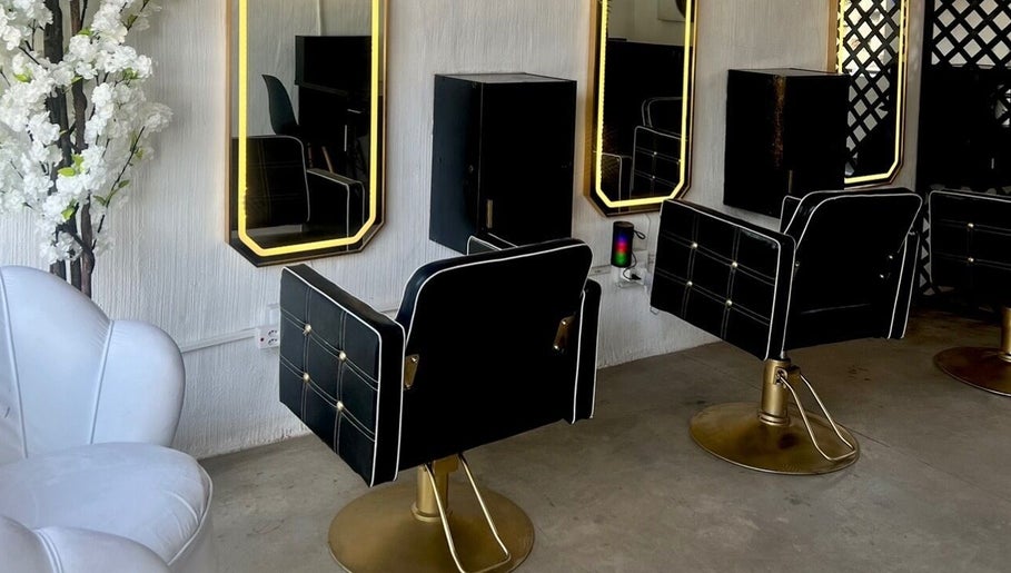 Luxe & Co Beauty Studio image 1