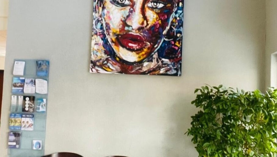 Welcoming area at Meltonian Mzimba Psychologist in Randburg, Gauteng, ZA with vibrant face painting.