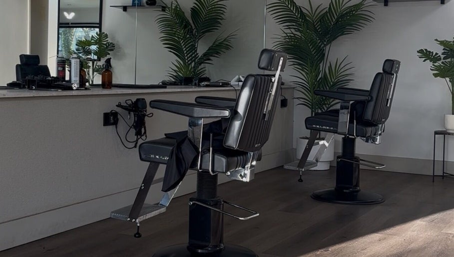 Scotts Men’s Hairdresser/Barberの画像：1
