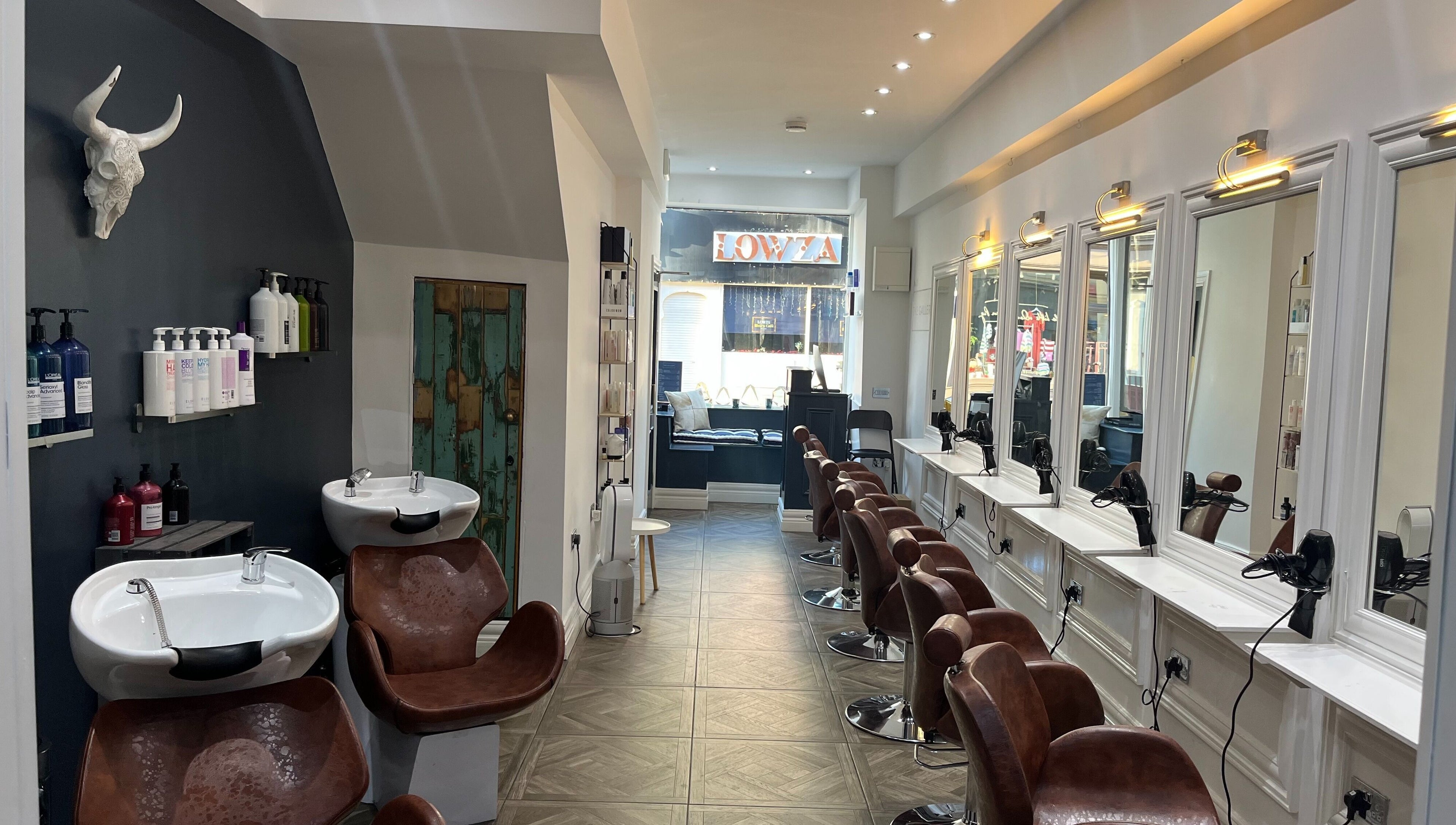 Chic salon chairs and mirrors at No.72 The Gallery, Dublin, County Dublin, IE for beauty services.