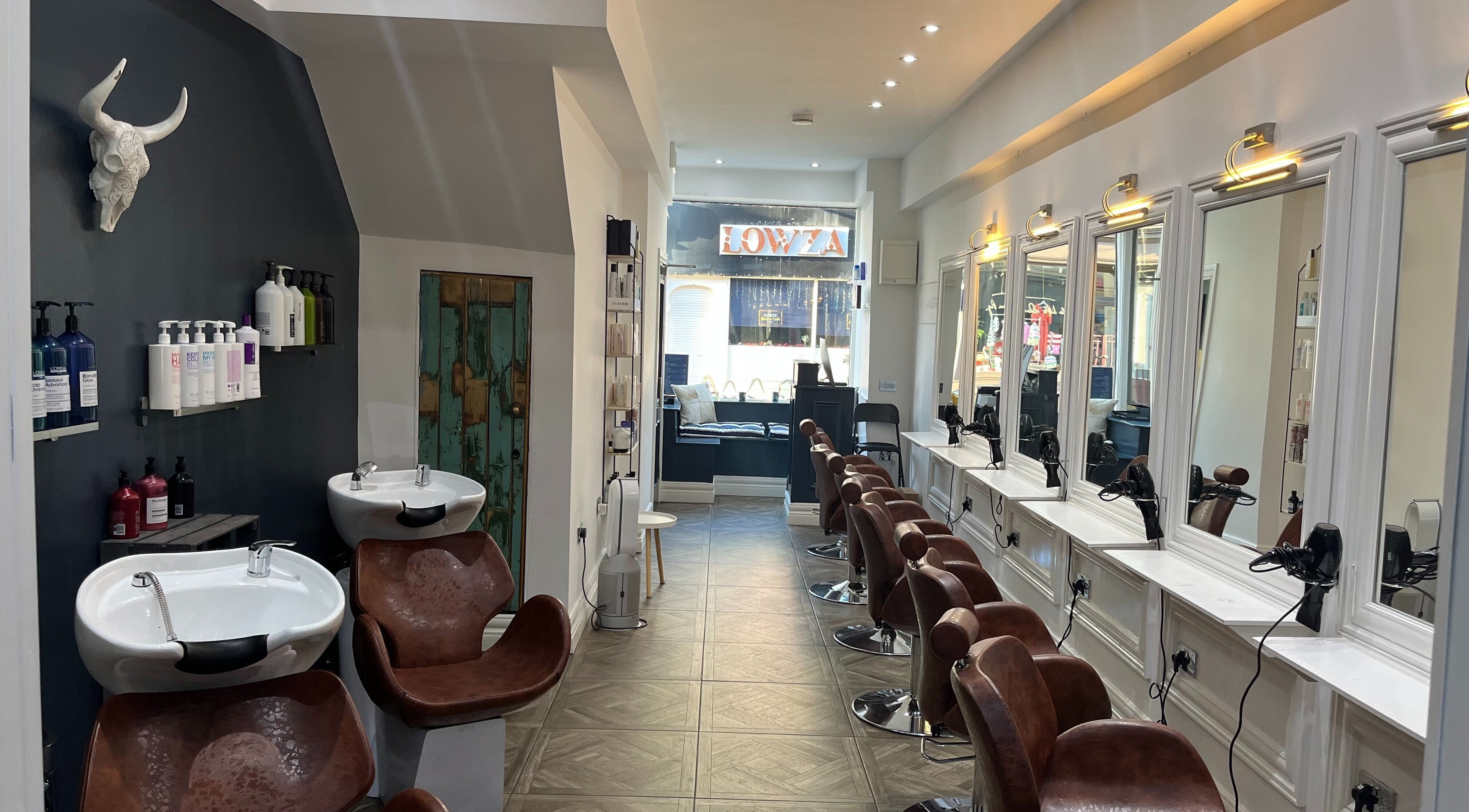 Chic salon chairs and mirrors at No.72 The Gallery, Dublin, County Dublin, IE for beauty services.