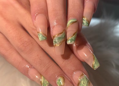 Exquisite marble nail art at Mara's Beautyy Co, Tin Can Bay, Queensland, AU.