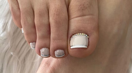 Glamour uñas 🦶🏻🙌🏻✨💎🌸🌷