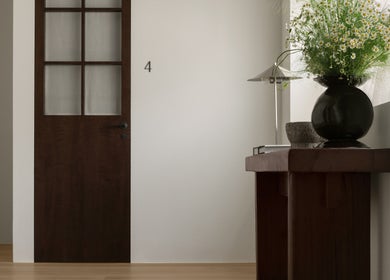 Inviting entryway with elegant decor at Studio Julie Lemke, Dubai, Dubai, AE.