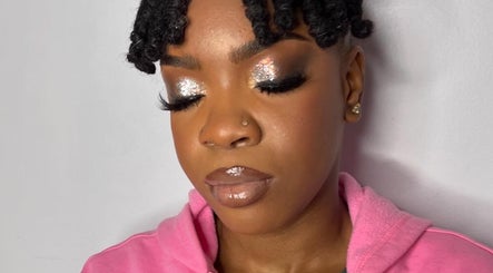 Glammedbydiaa (Bim)