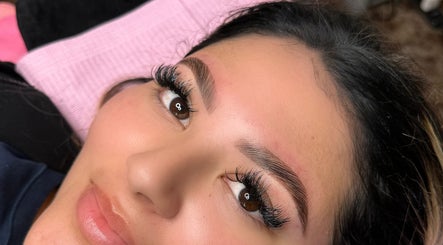 Stunning lash enhancement at Claudiambeauty, South Gate, California, US, showcasing expert work on client's lashes.