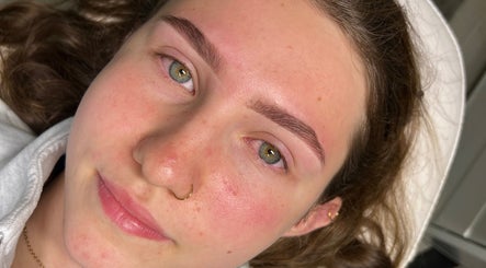Brows and Beyond by Alison obrázek 3