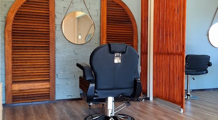 La Louve Barbering