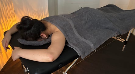 LOWAN Relaxation Salon image 3