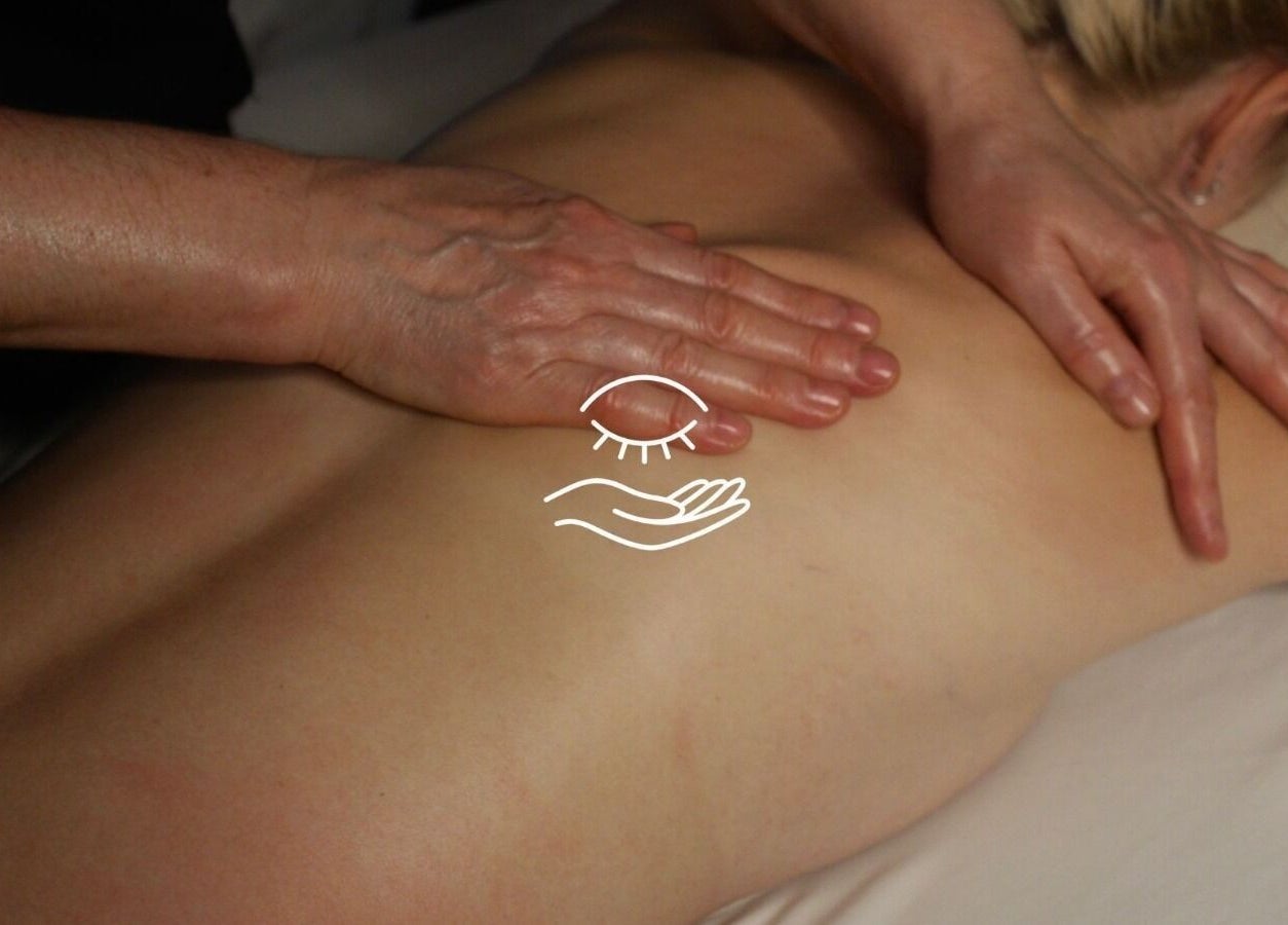 Masaje rejuvenecedor en NUXMASSAGE, Barcelona, Catalunya, ES. Relájate con nuestro cuidado especializado.