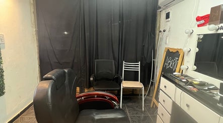 Ronin Barberia图像3