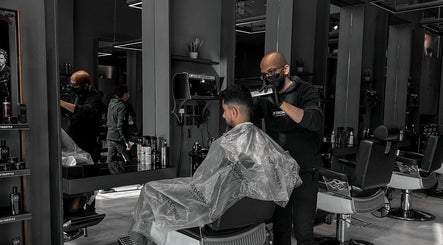 Al Mohamadyah 30 Degrees Barbershop slika 2