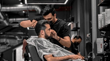Al Khobar 30 Degrees Barbershop | Olaya Branch imagem 3