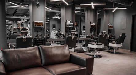 Al Aarid | 30 Degrees Barbershop image 2