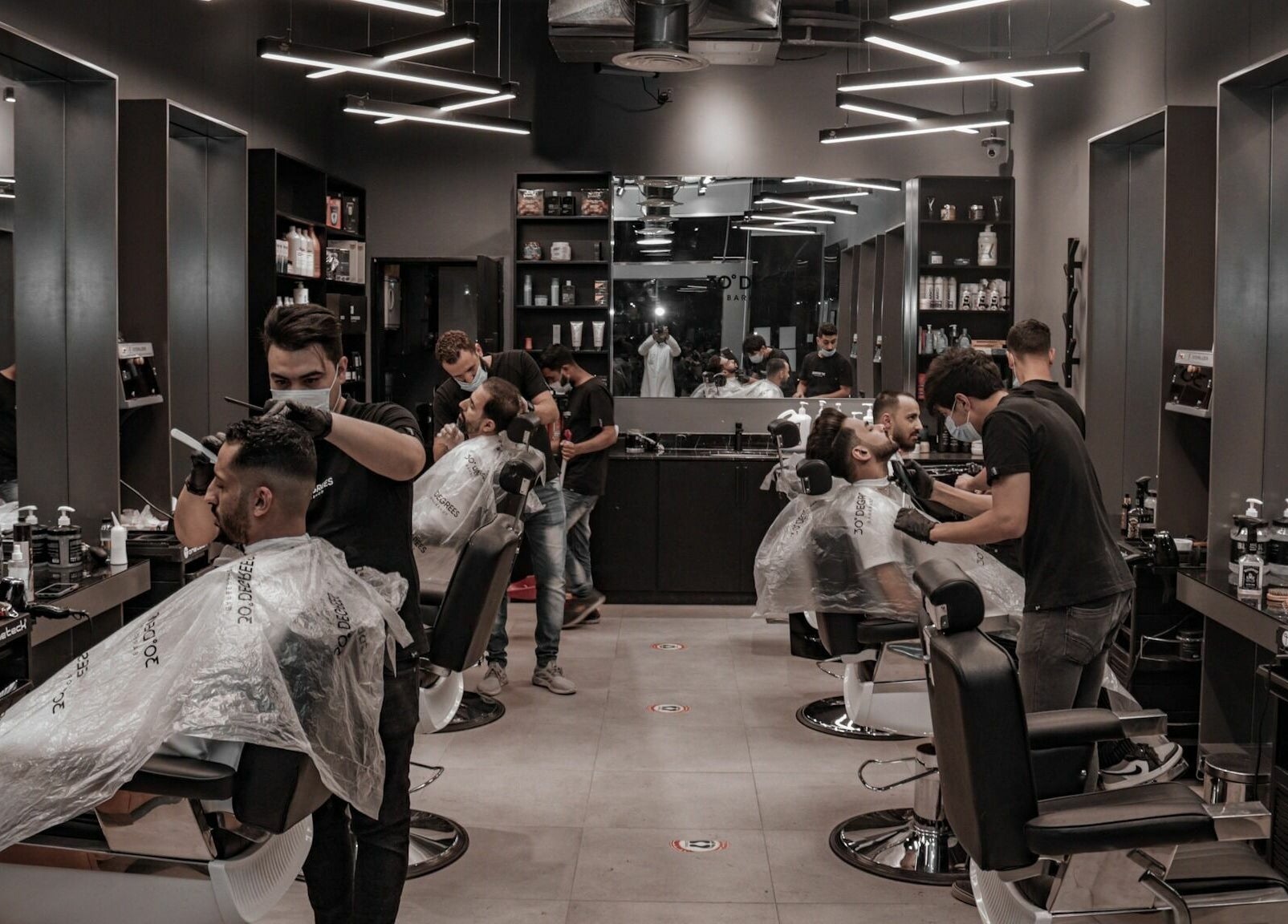 Modern interior of Al Hamra | 30 Degrees Barbershop in Riyadh, Riyadh Province, SA, showcasing stylish grooming.