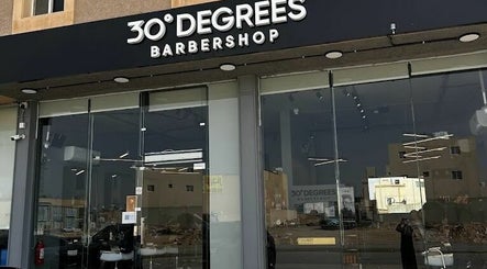 Al Aarid | 30 Degrees Barbershop slika 3