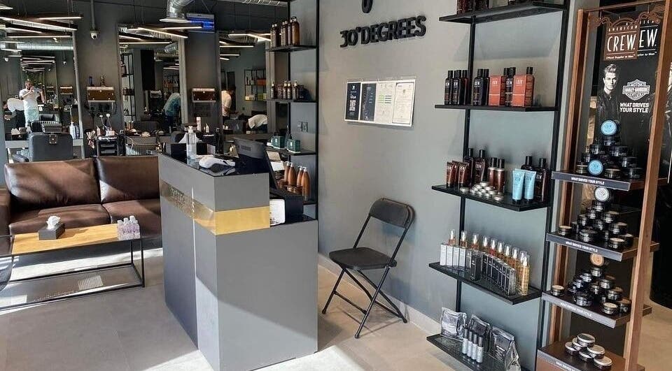 Spacious salon interior at ✂️ خدمه الحلاقة المنزلية – Home Services, Riyadh, Riyadh Province, SA.