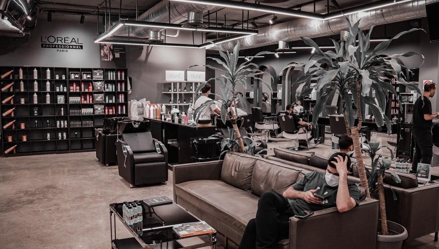 Interior of AlYasmin 30 Degrees, a stylish salon in Riyadh, Saudi Arabia, SA, showcasing modern design and amenities.