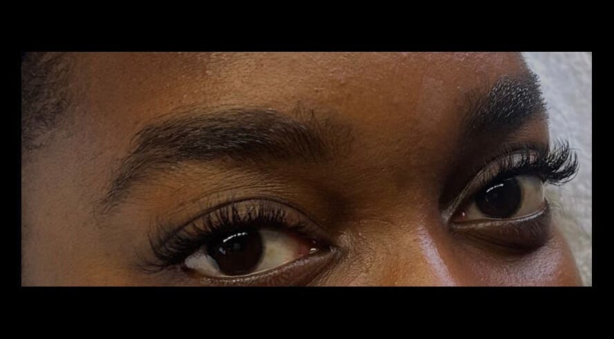 Closeup of expertly applied lashes at D’Luxe Lash Studio, Spanish Town, St. Catherine Parish, JM.