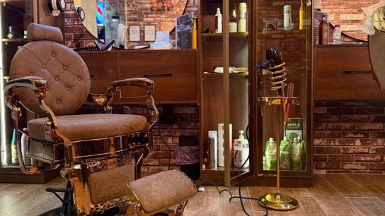 صالون الهرم الخامس للحلاقة الرجالية Fifth Pyramid Barber Shop