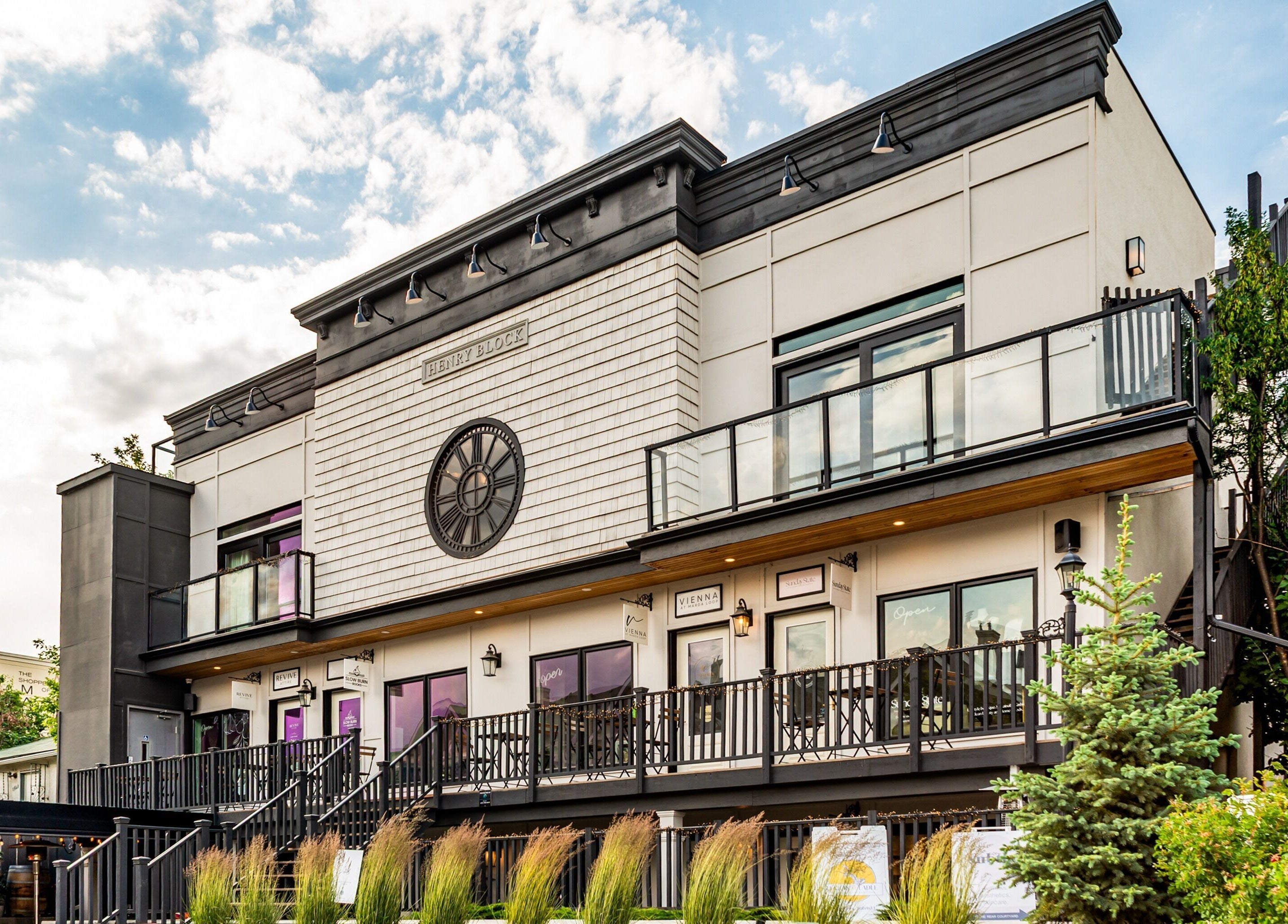 Exterior view of Confidents Teeth Whitening, Calgary, Alberta, CA with stylish modern design.