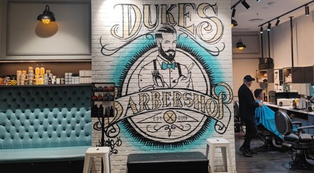 DUKES BARBERSHOP ZETLAND