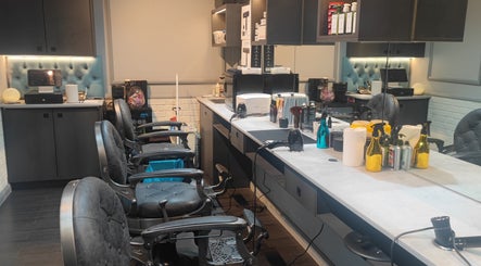 DUKES BARBERSHOP ZETLAND, bilde 2