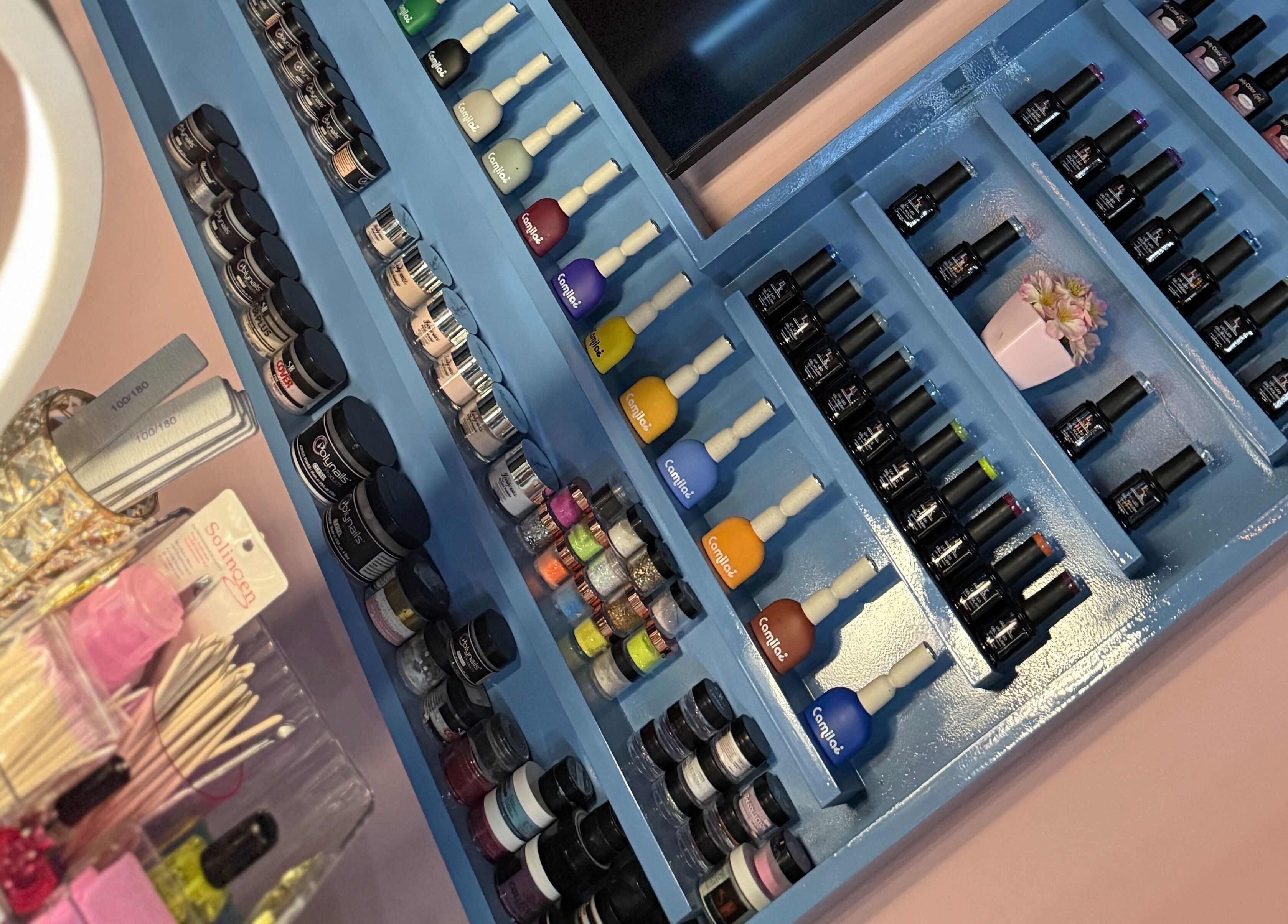 Gran selección de esmaltes en Blue's Beauty Club, San Francisco De Macorís, Duarte, DO.