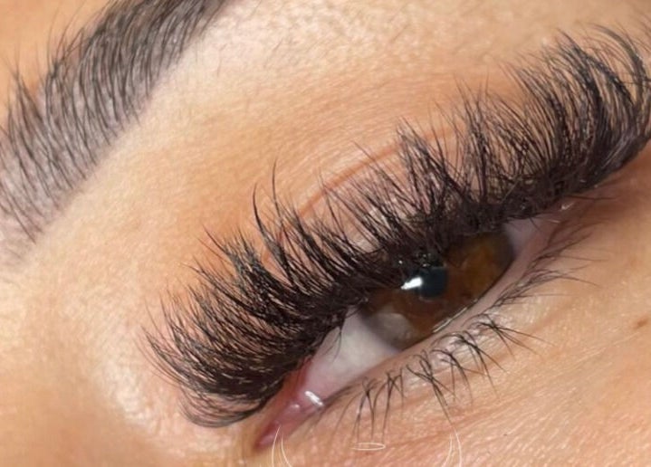 Stunning eyelash extensions at Angel Lashes by Hiruni, Chapel Hill, Queensland, AU.