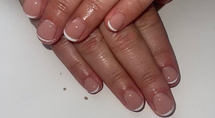 Bee.Luxe Nails