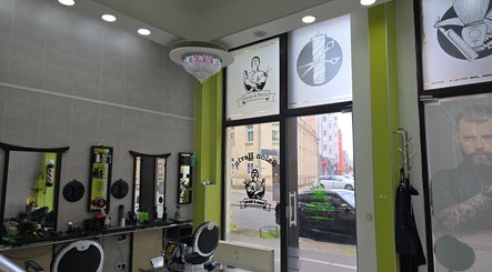 Salon Hevin image 2