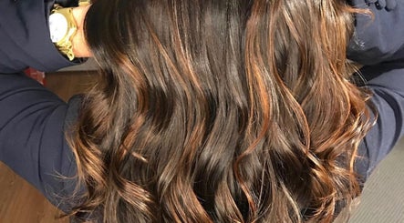 Image de Edu Miracle Hair NY 3
