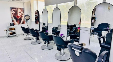 Soso Belle Ladies Salon image 2