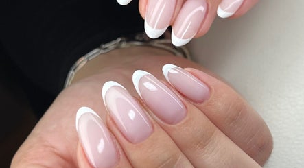 Nata.e.l