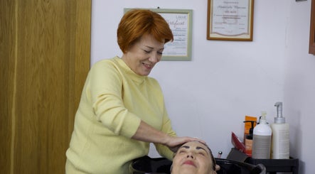 Golden Fish Salon image 3