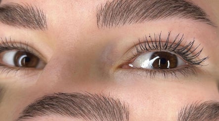 Viktoria Veleva PhiBrows, bilde 2