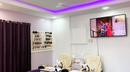 Glam N Vein Beauty Lounge Balibago Branch imej 3