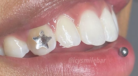 Icy Smile Bar