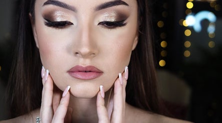 Czajka makeup image 3