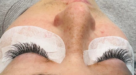 Image de Gaze Lashes and Brows 2