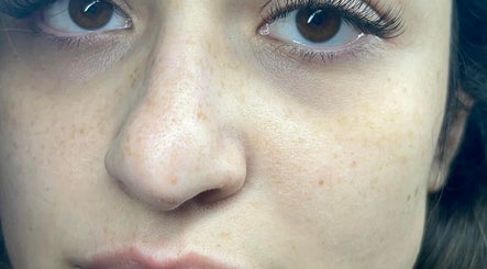 Image de Gaze Lashes and Brows 3