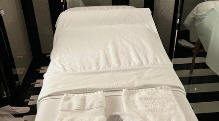 BareBeauty Bar