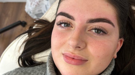 Lashylicious image 3