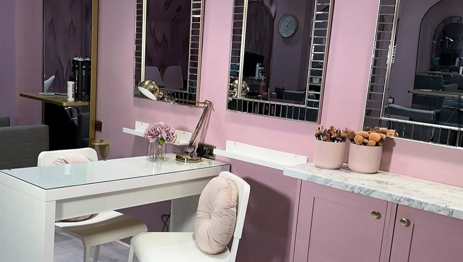 Imagen 1 de Alex Read Makeup