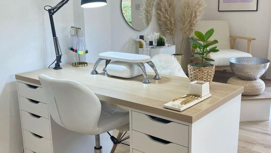 Glowy beauty salon – obraz 1
